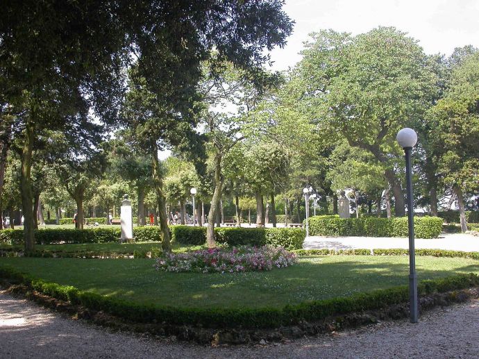 Giardini Giacomo Leopardi, Monterubbiano (Fermo)